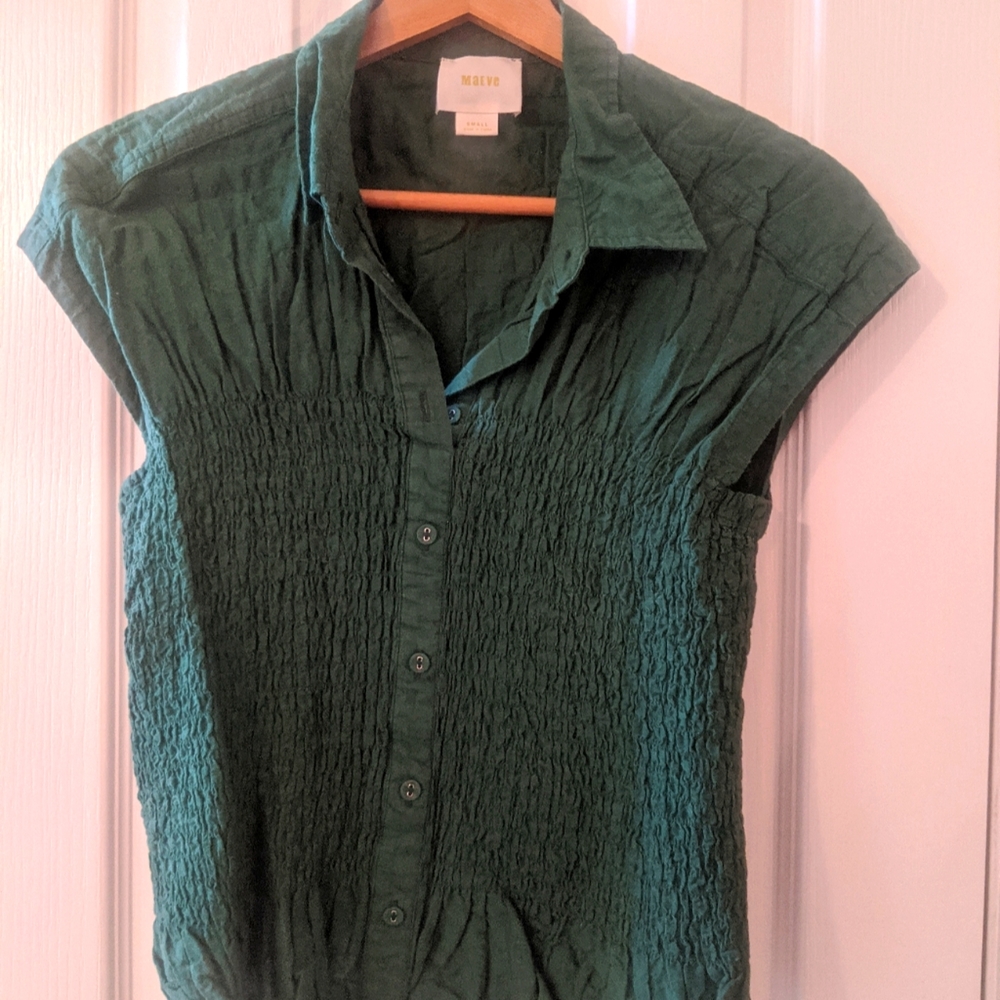 Anthropologie Maeve green stretchy button blouse